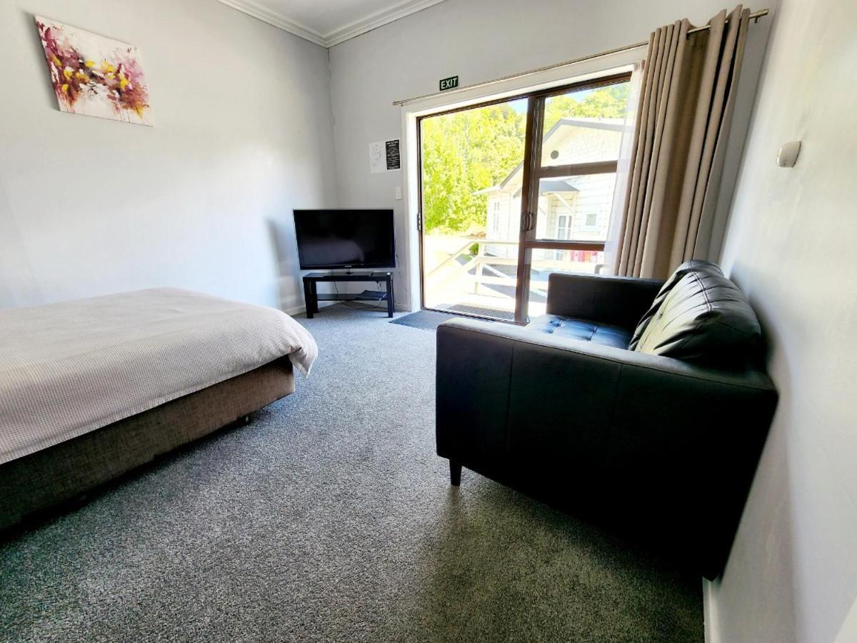 Kelly'S Riverside Motel Taumarunui Luaran gambar