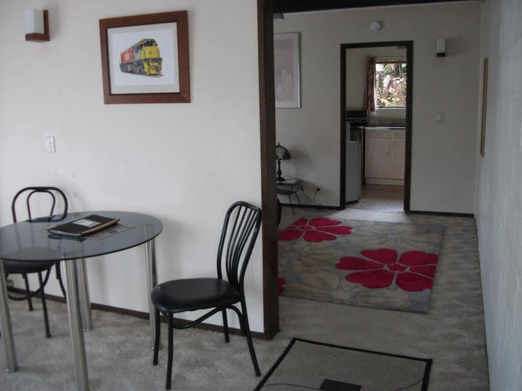 Kelly'S Riverside Motel Taumarunui Luaran gambar